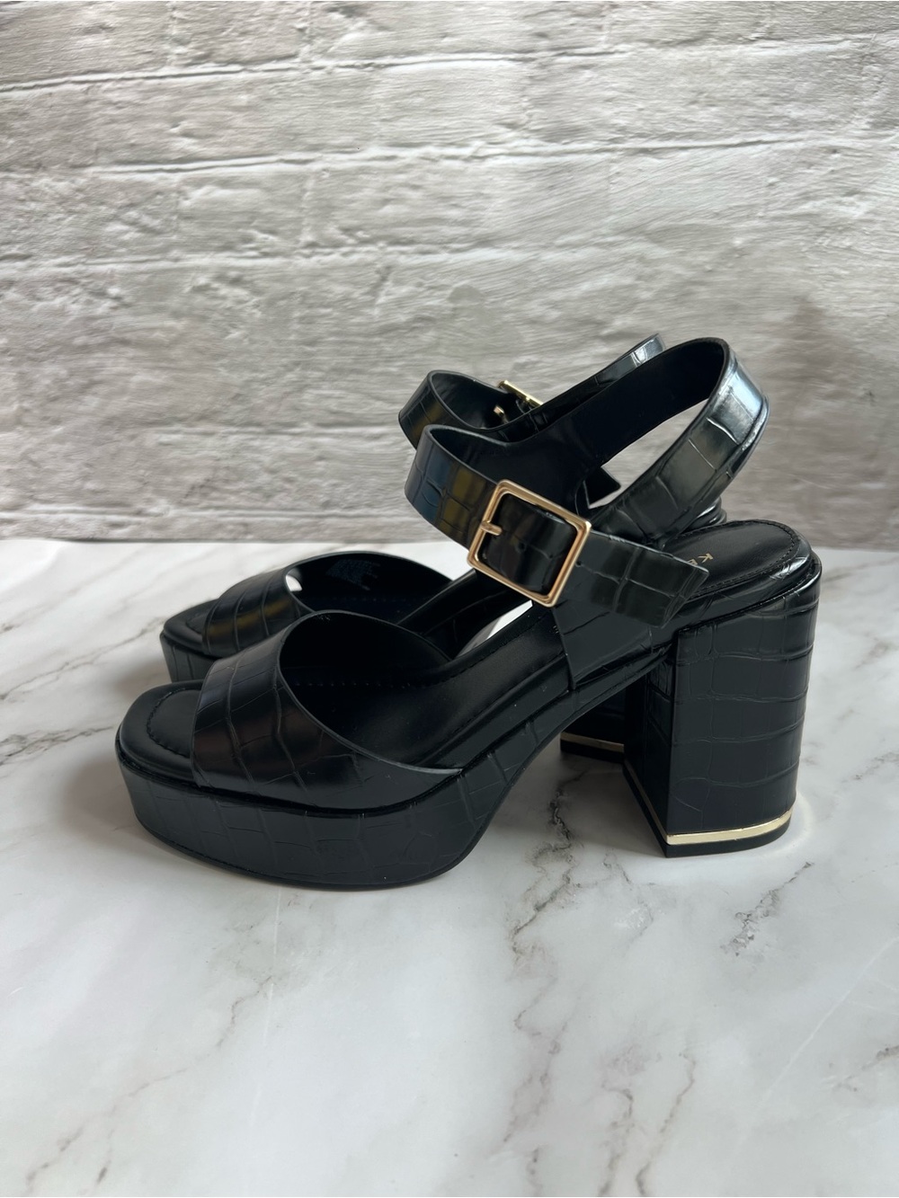 Kenneth Cole Black Croc-Embossed Platform Sandal with Gold Buckle - Women